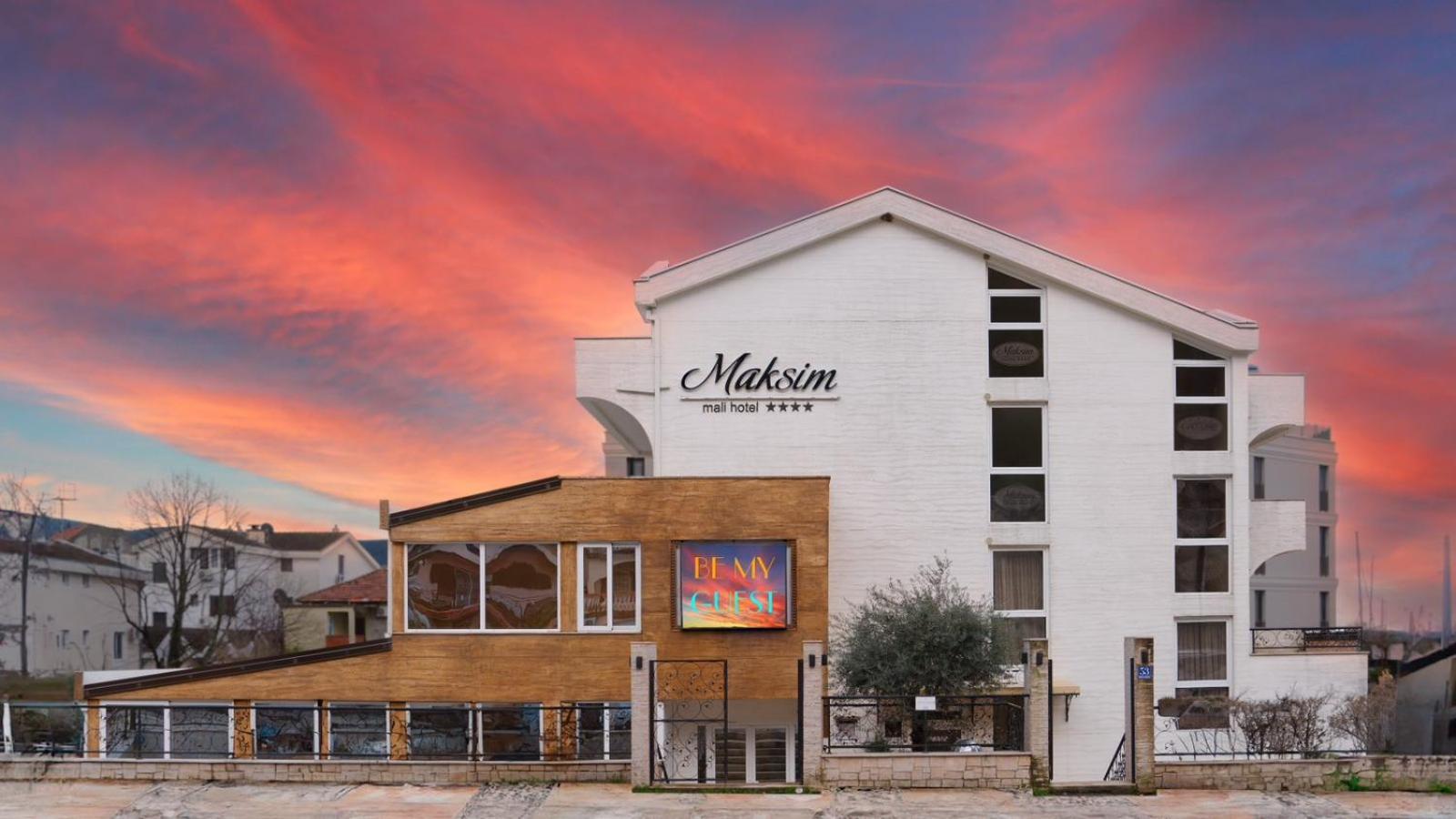 Hotel Maksim Herceg Novi Exteriér fotografie