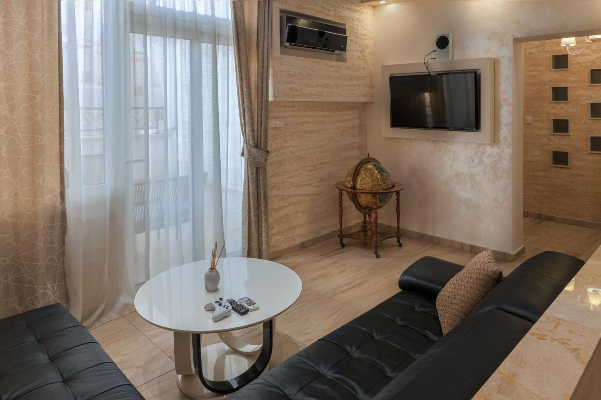Hotel Maksim Herceg Novi Exteriér fotografie