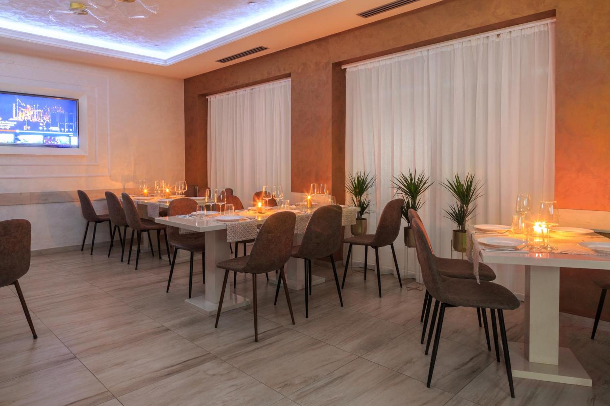 Hotel Maksim Herceg Novi Exteriér fotografie