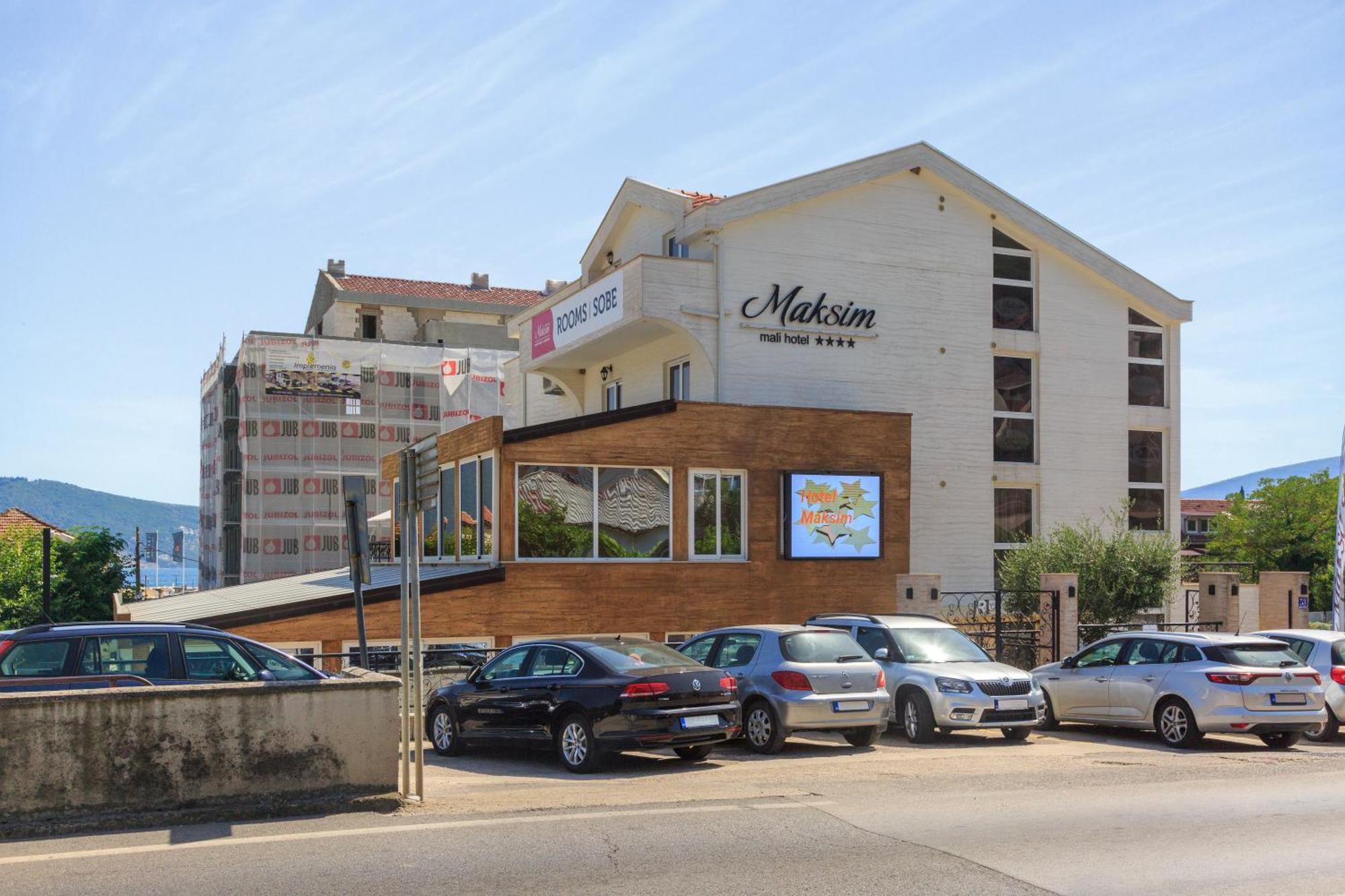 Hotel Maksim Herceg Novi Exteriér fotografie