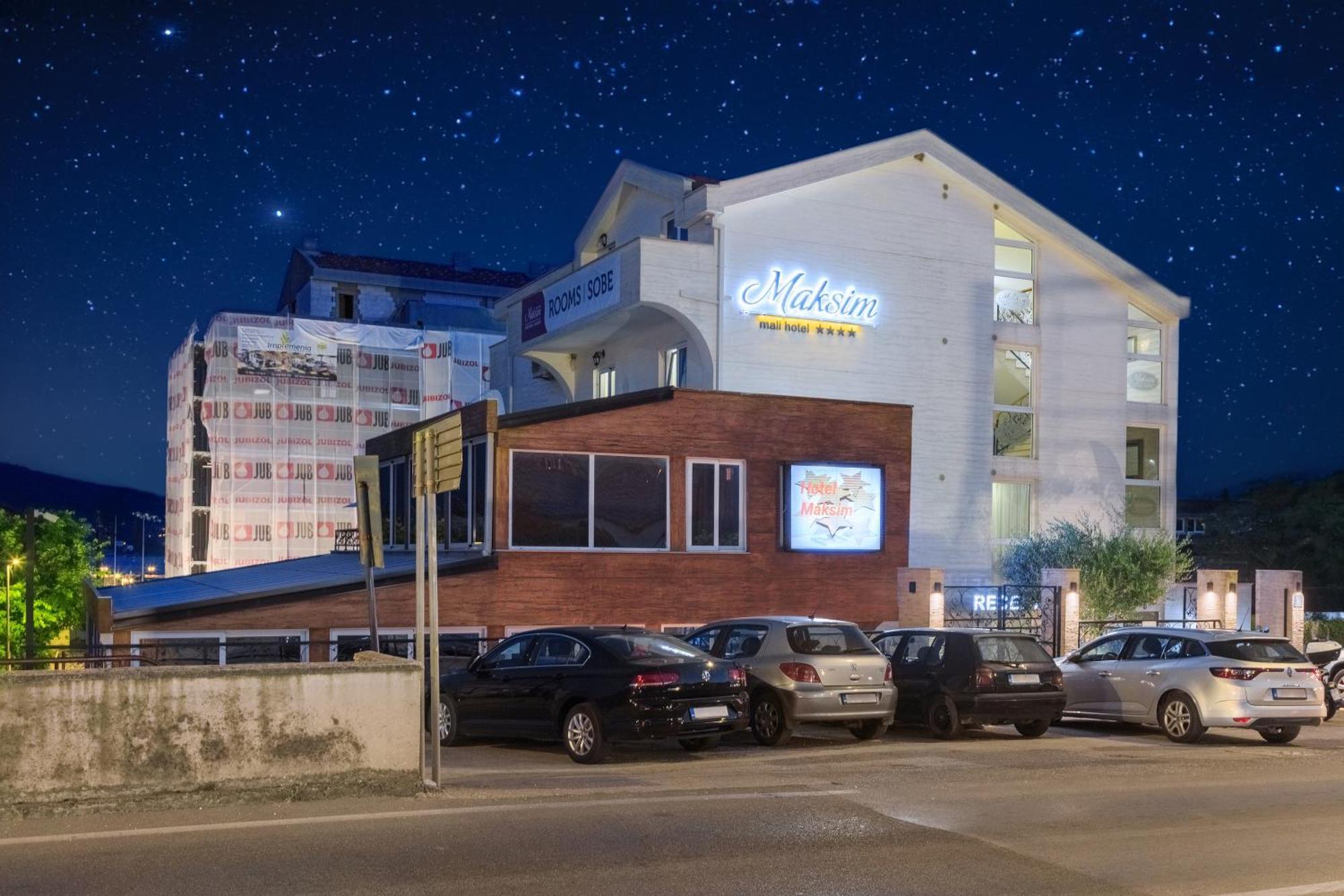 Hotel Maksim Herceg Novi Exteriér fotografie